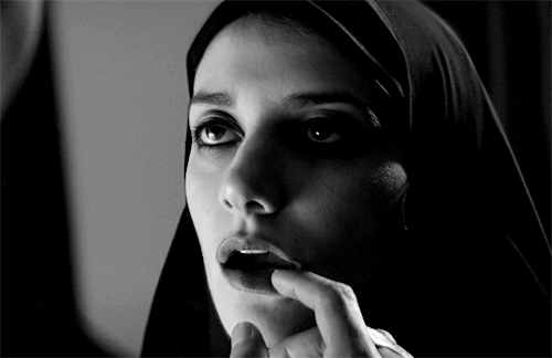 bijespers:   100 FEMALE CHARACTERS IN 2021   50. The Girl ☆ A Girl Walks Home Alone at Night (2014) dir. Ana Lily Amirpour  