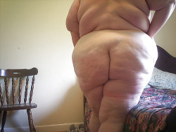 fat-naked-old-grannies:  Big fat beautiful dimpled ass! This is clearly a cellulite delight!Click here to find senior sex partners!
