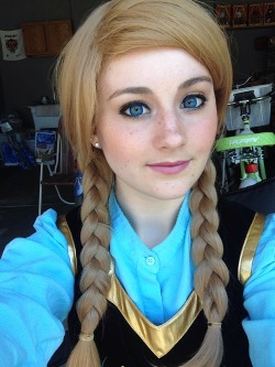 satyrhoof:  Going to a Disney themed grad party and the girl throwing it said I had to wear my Anna cosplay