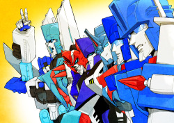 coralusblog:  kaoff: magnuses? magnusi? magna?  Prime Ultra Magnus being the cutest of them, he even tilt his head to the camera/// I can see the mtmte Magnus is the tallest among them..! All Magnuses there was hot 