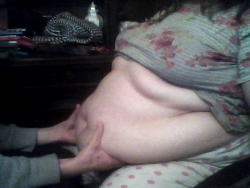 fatgirlwholovesfatgirls: Me like 4 minutes ago! Literally sat here with my boy browsing the internet, having him rub, jiggle and kiss my belly. I am such a lucky fatty :)   