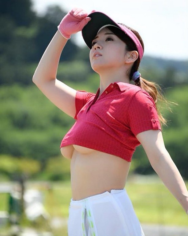 orientalbeaut:🏌🏻‍♀️ #golf #miyako sono #four #asian #japanese #eyes #beauty #japanese woman #cute #under boob #crop top #midrif #hot asian #asian beauty #asian girl 