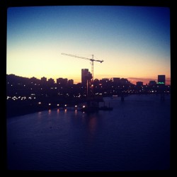 runawaylittlelady:  My beautiful view on my walk home from work. 💙💙💙🌟💙💙💙 #portland #bridge #pretty #twilight