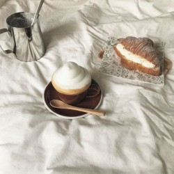 cafechai: https://www.instagram.com/p/BS2qOcWlPrp/
