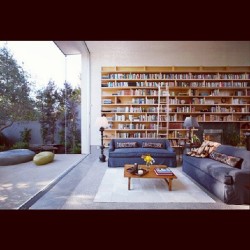 #iWant a room like this one. Full of awesome books to read, with an outside view to die for! #OneDay