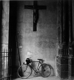 joeinct:  Bicycle in the Atrium of a Church in Paris, Photo by Francisco Gómez, 1962