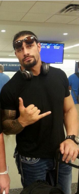kevde87:  perversionsofjustice:  kevde87:  perversionsofjustice:  theshieldinme:  Come hither roman…..just come hither, Jesus!!  LOOK. HOW. BIG. HIS. FUCKING. HANDS. ARE. *swoons*  you know what they say about big hands!  Ughh they’re just…thick.