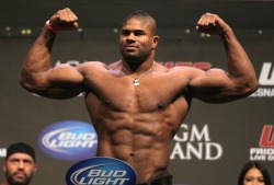 fanmma:  Alistair Overeem, soon back in action.Alistair Overeem could be returning to the octagon this summer, according the MMAJunkie.  Here’s…View Post
