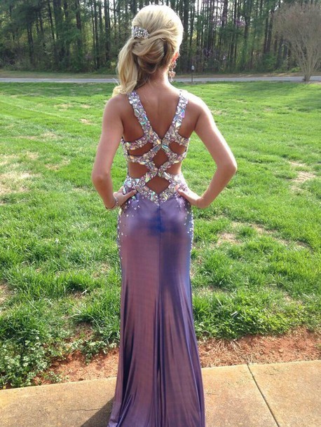 backless prom gown | Tumblr