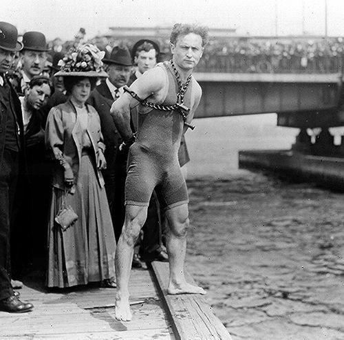 Houdini before his near fatal jump &amp; escape from the icy water below the Queen Street bridge in Melbourne, Australia, Feb. 18th, 1910. Nudes &amp; Noises  
