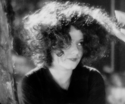 littlehorrorshop:Janet Gaynor in Lucky Star, 1929
