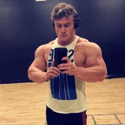 muscleboycunt:Muscle stacked on muscle stacked on muscle   literally unstoppable