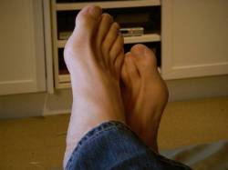 worshipmalefeet:   Worship Male Feet 