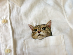 microwalrus:  Artist Hiroko Kubota Embroiders Popular Internet Cats on Shirts at the Request of Her Son | Colossal 