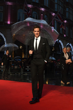 sue-78:   Benedict Cumberbatch @ BFI London Film Festival’s premiere of ‘The Imitation Game’  