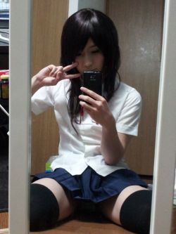 otokonoko-japanese-traps:  Crossdresser cosplay time! Anyone interested in more otokonoko (男の娘) cosplay? Japanese trap Yuni (ゆに) seems to be eager to showcase her new school uniform from another angle… 