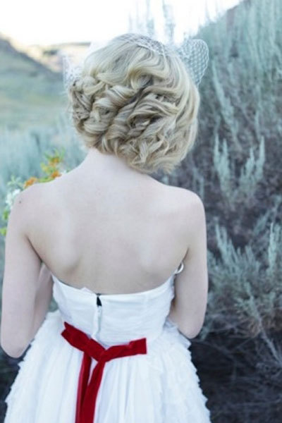 Wedding hairstyles for women with short hair