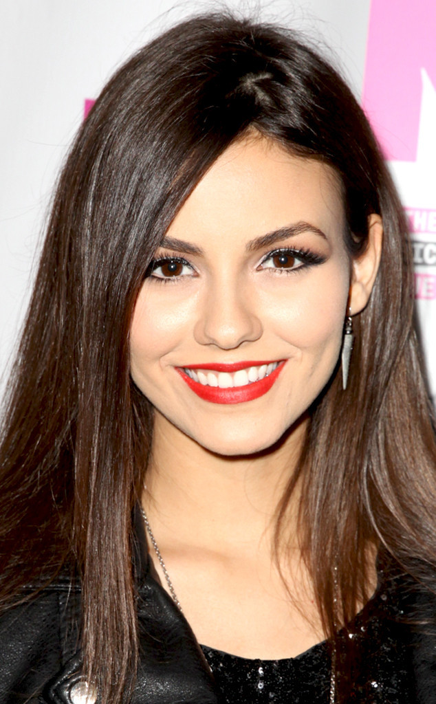 Victoria justice long straight hair