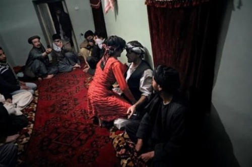 Afghanistan teen boys dancing