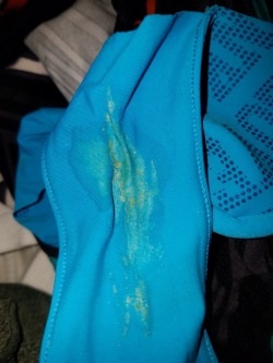 Skiing must gave been good. But it looks like alot more fun was had than skiing. Those panties were completely soaked through. Question i have is what or who’s  juices soaked them? And who skis until 10.30 at night