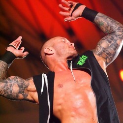 ortons-hooligans:Too many pic’s from randy. I think japan 🇯🇵 love randy orton (2)