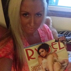 Gotta give mad props to @_mz_dani_em_cee_  for posing with issue 2 of @rybelmagazine  which she is featured in and photographed by me @photosbyphelps