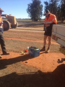 j6i9mmy:  tradieboots:  I wanna see whatâ€™s in your lunch box.  http://tradieboots.tumblr.com/ 