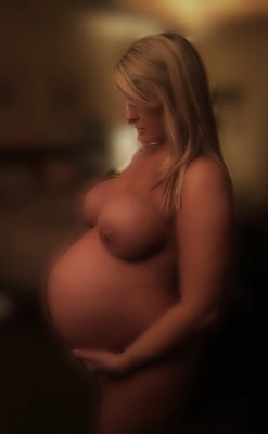maternitynudes: 9 months &amp; still ready  Good. Lord.   Thanks again for sharing!