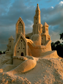bluepueblo:  Sand Castle, Fort Meyers, Florida photo by amazin walter 