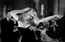wehadfacesthen:  Anita Ekberg in La Dolce Vita  (Federico Fellini, 1960)
