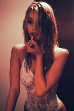 eiseneisen:  alexisrenmodel:  Alexis Ren modeling for Gooseberry Intimates…