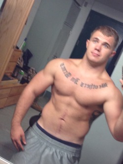 militaryboysunleashed:  Marine in Camp Lejeune, NC  I want him for Christmas!