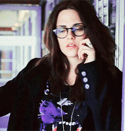chick-named-marylou:    Kristen Stewart as Valentine in Clouds of Sils Maria (1/?) 