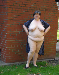 Big flabby womenâ€™s bodies are the NEW SEXY!!! Find your sexy senior here!