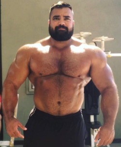 glorious9er:  tufas:James His last name, please ?  Love that magnificent thick beard !!!