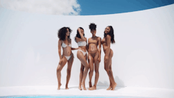 jettestblack:  shelovesdecember:  Bryson Tiller’s Music Video for “Somethin Tell Me” has amazing visuals   A black hip hop artist using real live black women? And they’re different complexions too?! What a concept!