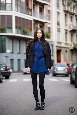 fashion-clue:  coconchanel:  vogue-flair:  message me if you’re 100% street style, need more blogs to follow!  X.  www.fashionclue.net | Fashion Tumblr, Street Wear &amp; Outfits
