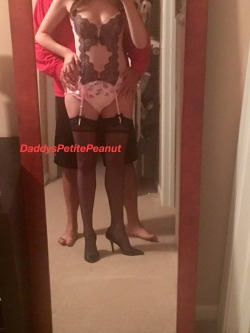 daddyspetitepeanut:  I pretty much earned a billion spankings today, so I got creative and surprised daddy with a way to weasel out of any punishments I earned :)