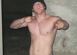 macho-ereto:  thecircumcisedmaleobsession:  28 year old straight Army guy stationed in Fort Hood, TX  Hot guys with small niples. He looks like Russell Tovey