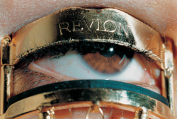 complexae:  Revlon (1997), Elinor Carucci