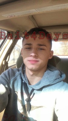 bait4days:  I’m addicted to mixed guys! Haha, this is Justin everyone! Lmk if you guys wanna see his hole wide open! REBLOG 