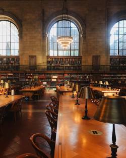 bookbaristas: a fav #tbt of the @nypl! 😍  (at New York Public Library)
