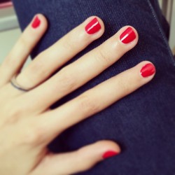 â¤ Love denim &amp; red nails â¤ #longfinger #doigtsknacki