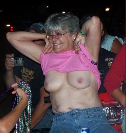 wittybittybumbum:  While on a visit to New Orleans Pastor McKlusky’s wife gets a bit carried away…