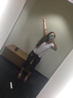 littlemoments2015:  May 15~ actually feeling a little bit of dressing room confidenceðŸ™†  Send your own cell pics to fyeahcellpics on Kik or Snapchat!
