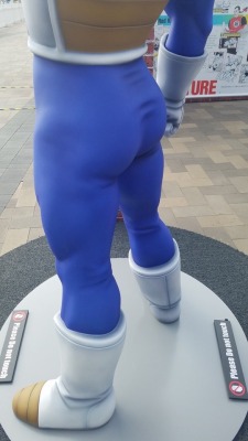 funsexydragonball: msdbzbabe:  msdbzbabe:  msdbzbabe: Vegeta booty, reblog to save a life Also it was a gift to me but honestly its for ALL THE VEGETA fangirls :p  More booty shots! https://twitter.com/bigjigglypanda/status/1020387516434673664?s=21  