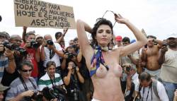 polworld: Protest against a topless ban on the Ipanema beach, in Rio de Janeiro, Brazil, Saturday, Dec. 21, 2013 Under Brazil’s penal code, which dates back to the 1940s, female toplessness is an “obscene act,” punishable by three months to a year