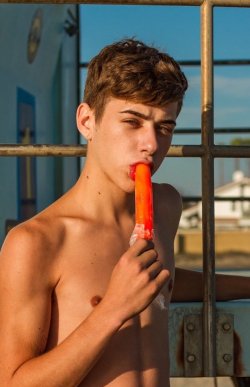 porto-master:  I prefer watching him suck cock than the popsicle. Just look at his eyes. They’re less tense, more relaxed and he just seems more at peace. It’s almost as if he no longer has to pretend to be something he’s not and just enjoy being