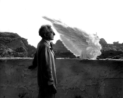 onlyoldphotography:  Lucien Clergue: Jean Cocteau et le sphinx. Tournage du Testament d’Orphée, Les Baux de Provence, 1959 