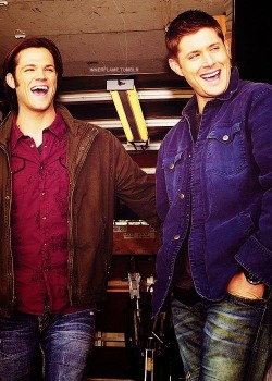 Jared and Jensen with those smiles